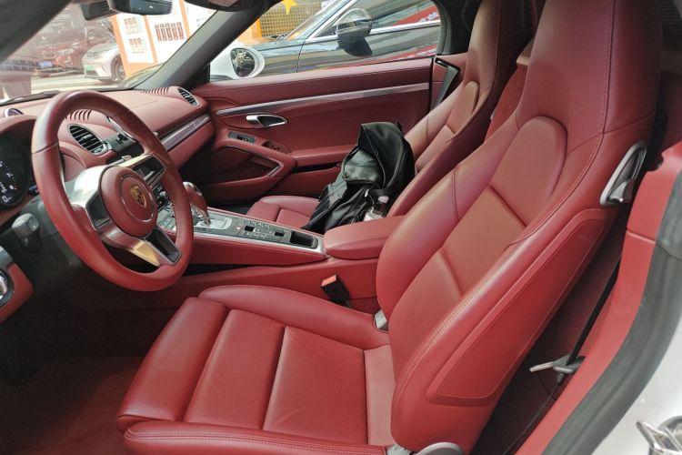 Used Porsche 718 2022 Boxster 2.0T Left Front Seat