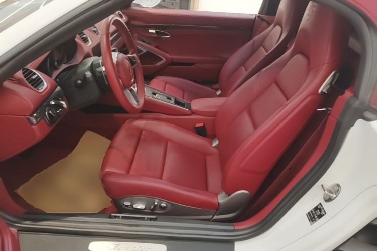 Used Porsche 718 2022 Boxster 2.0T Left Front Seat