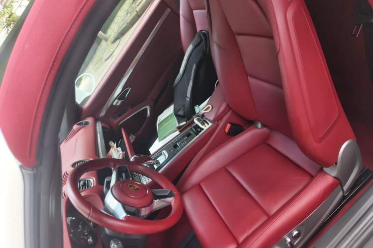 Used Porsche 718 2022 Boxster 2.0T Left Front Seat