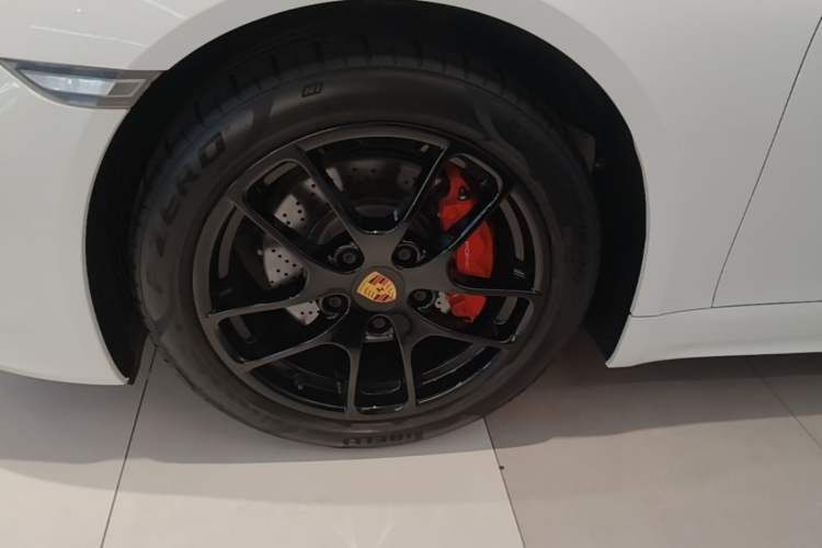 Used Porsche 718 2022 Boxster 2.0T Left Front Wheel Hub