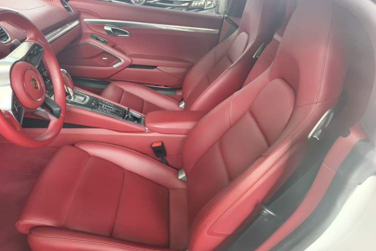 Used Porsche 718 2022 Boxster 2.0T Left Rear Seat