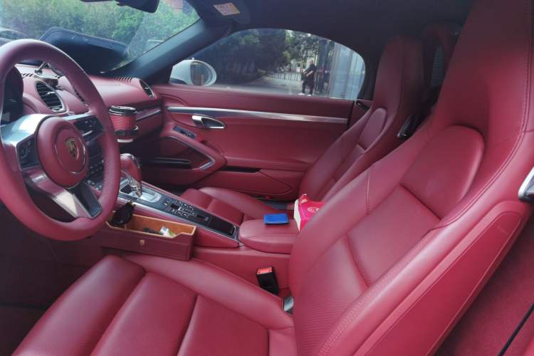 Used Porsche 718 2022 Boxster 2.0T Left Rear Seat