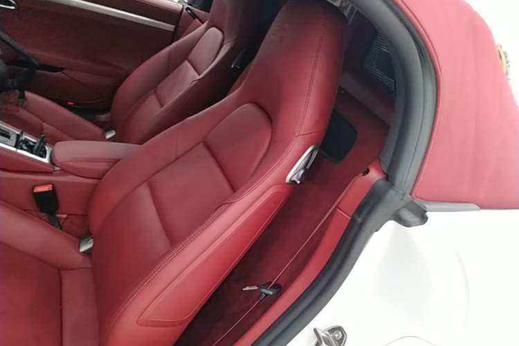 Used Porsche 718 2022 Boxster 2.0T Left Rear Seat
