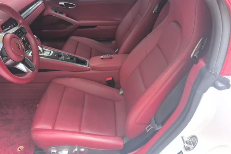 Used Porsche 718 2022 Boxster 2.0T Left Rear Seat