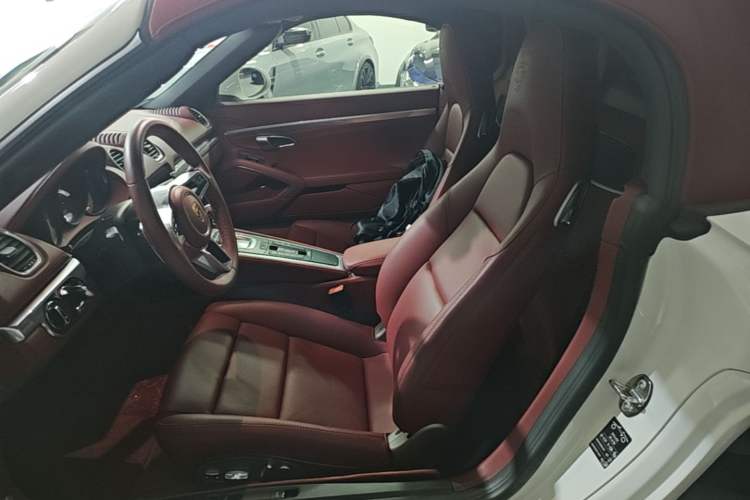 Used Porsche 718 2022 Boxster 2.0T Left Rear Seat