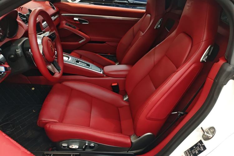 Used Porsche 718 2022 Boxster 2.0T Left Rear Seat