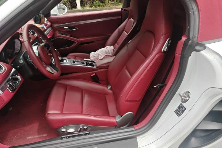Used Porsche 718 2022 Boxster 2.0T Left Rear Seat