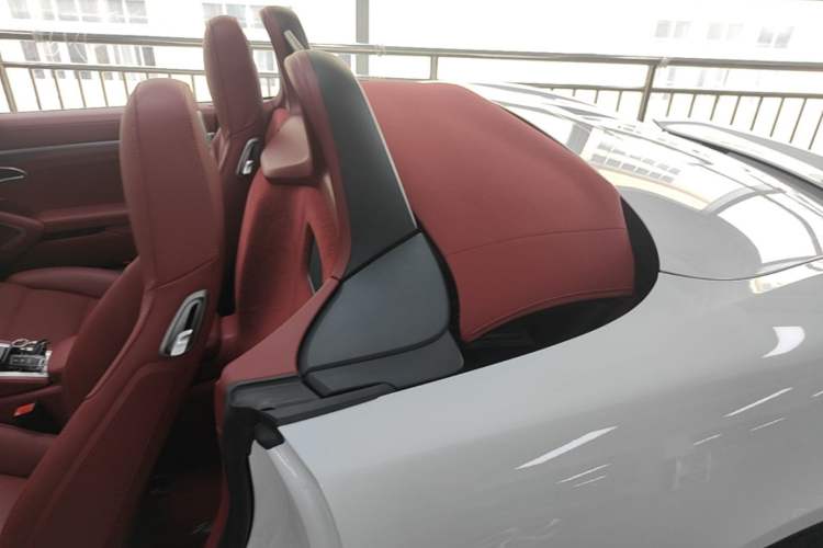 Used Porsche 718 2022 Boxster 2.0T Left Rear Seat