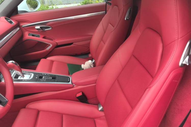 Used Porsche 718 2022 Boxster 2.0T Left Rear Seat