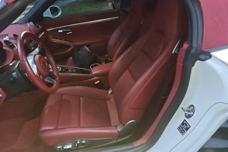 Used Porsche 718 2022 Boxster 2.0T Left Rear Seat