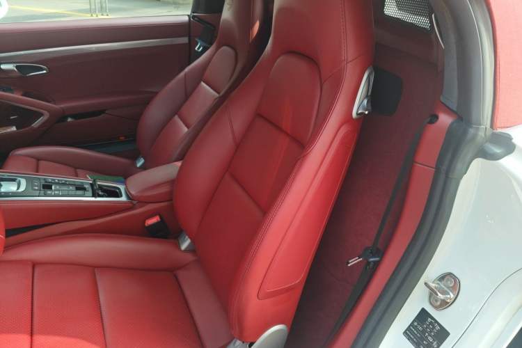Used Porsche 718 2022 Boxster 2.0T Left Rear Seat