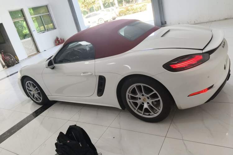 Used Porsche 718 2022 Boxster 2.0T Left Side