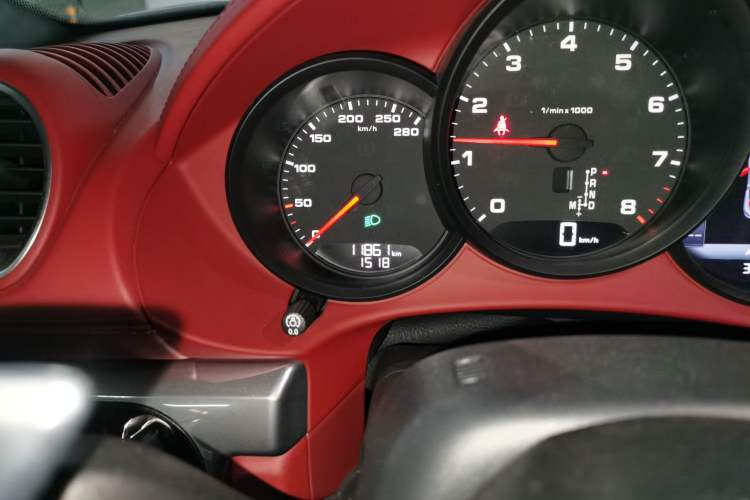 Used Porsche 718 2022 Boxster 2.0T Odometer Close Up