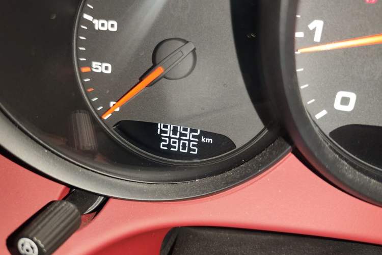 Used Porsche 718 2022 Boxster 2.0T Odometer Close Up