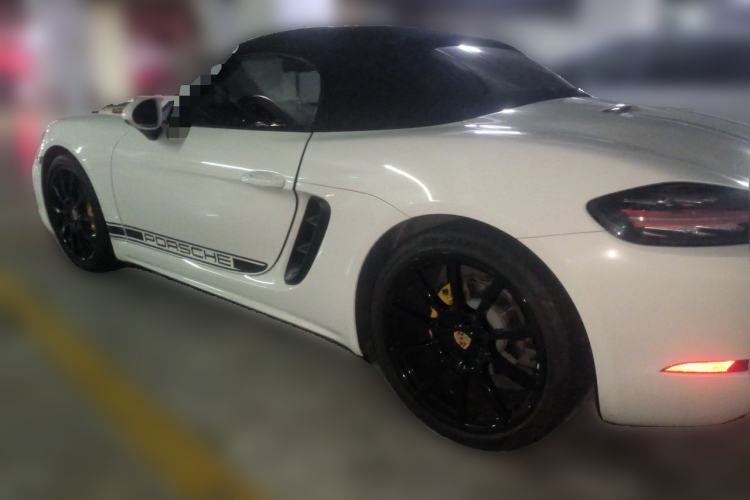 Used Porsche 718 2022 Boxster 2.0T Rear Left 45 Deg