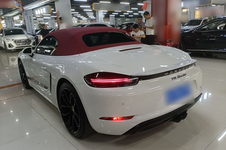 Used Porsche 718 2022 Boxster 2.0T Rear Left 45 Deg