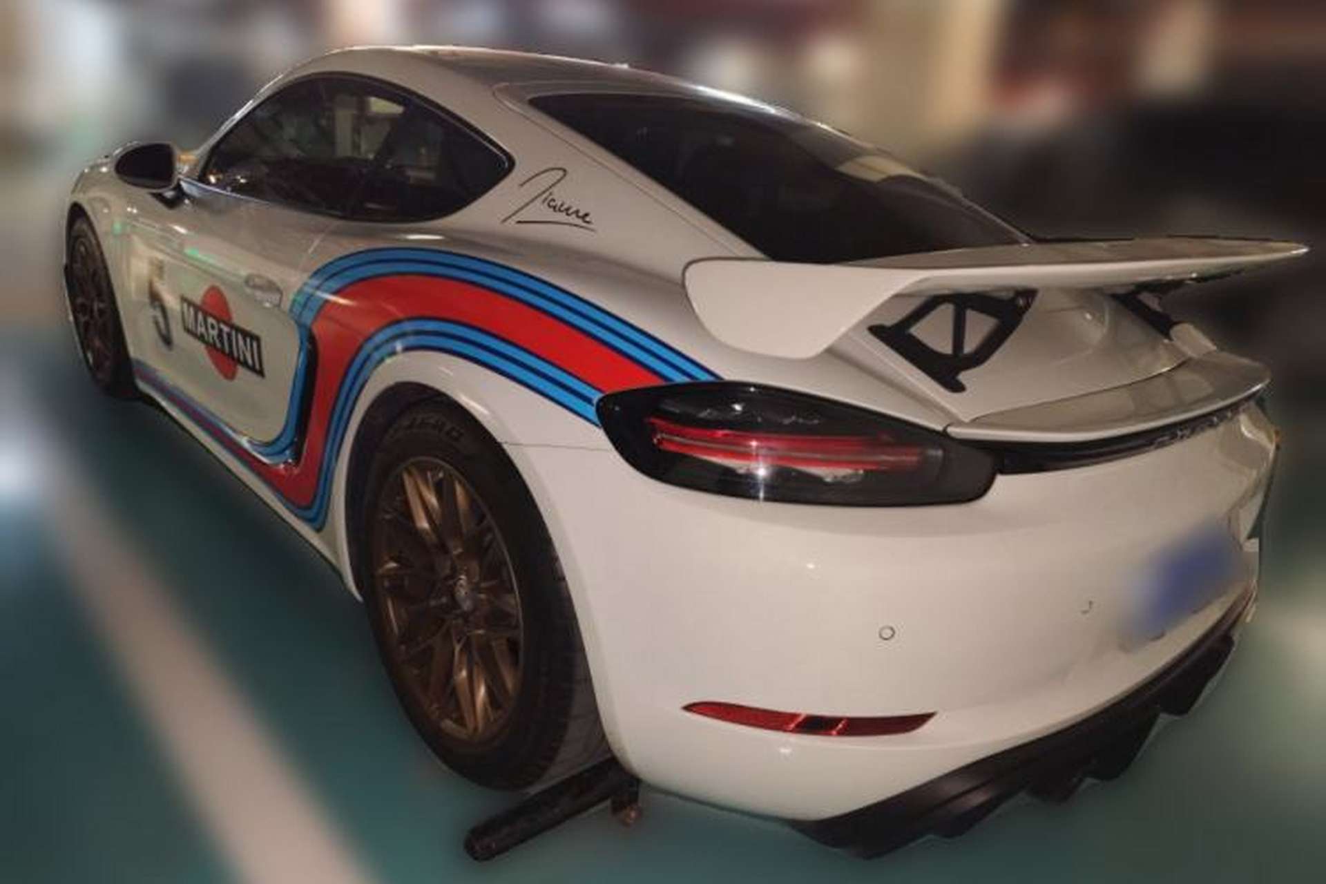 Used Porsche 718 2022 Cayman 2.0T Rear Left 45 Deg