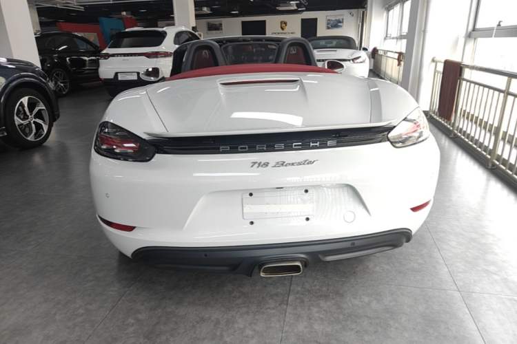 Used Porsche 718 2022 Boxster 2.0T Rear