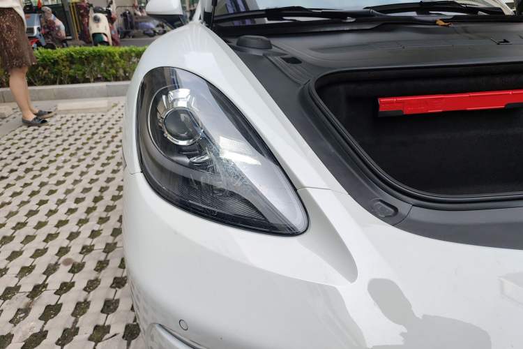 Used Porsche 718 2022 Cayman 2.0T Right Front Headlight
