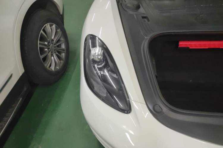 Used Porsche 718 2022 Boxster 2.0T Right Front Headlight