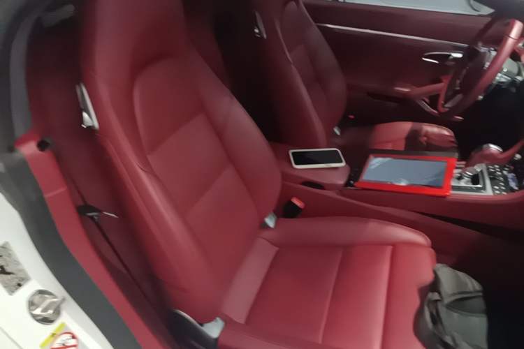 Used Porsche 718 2022 Boxster 2.0T Right Front Seat