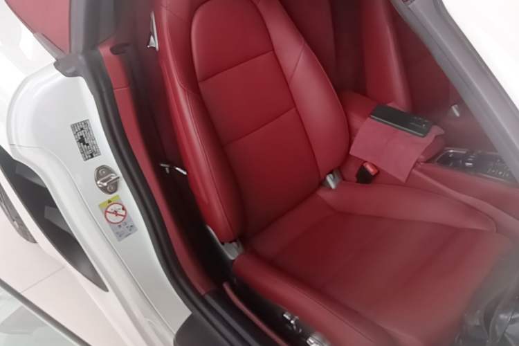 Used Porsche 718 2022 Boxster 2.0T Right Front Seat
