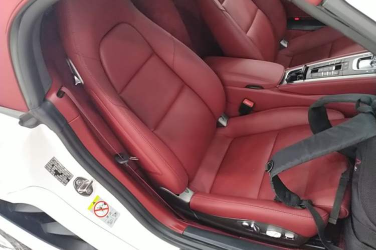 Used Porsche 718 2022 Boxster 2.0T Right Front Seat