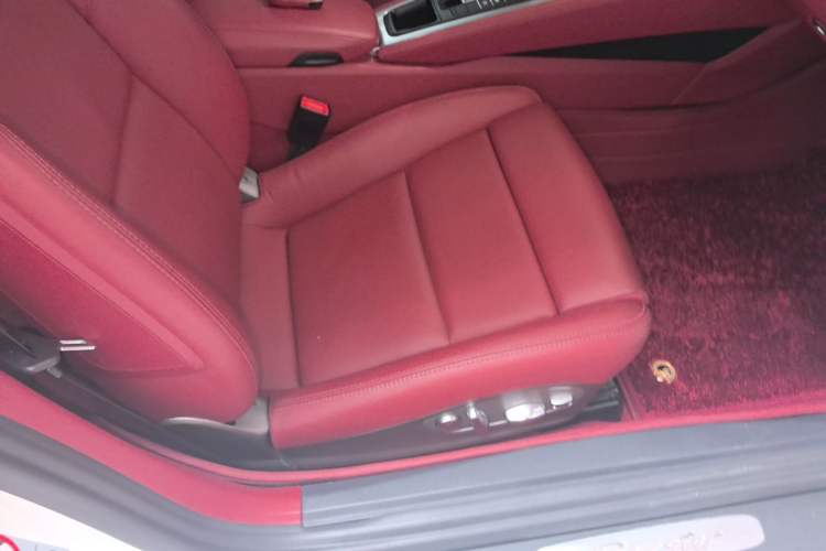 Used Porsche 718 2022 Boxster 2.0T Right Front Seat