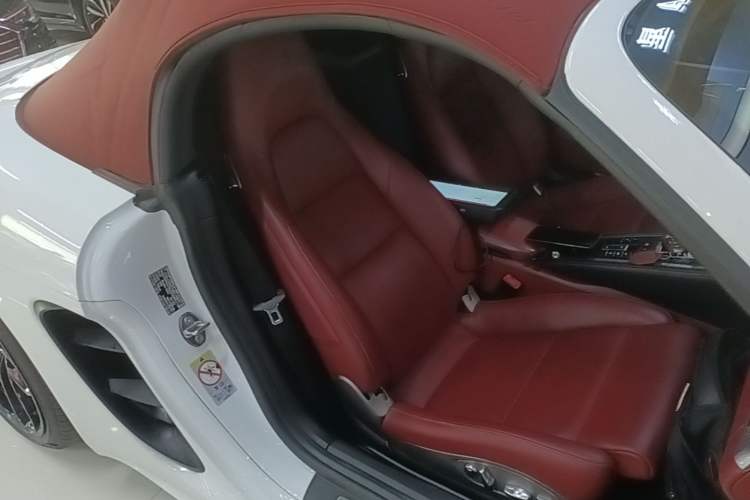 Used Porsche 718 2022 Boxster 2.0T Right Front Seat