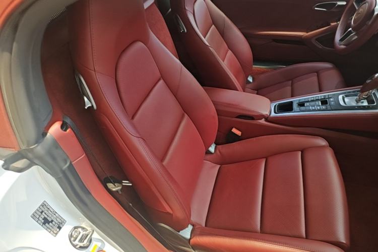 Used Porsche 718 2022 Boxster 2.0T Right Front Seat