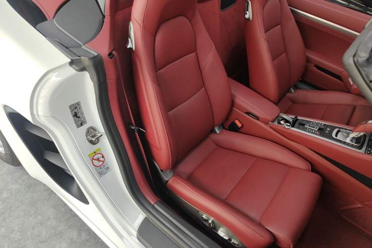Used Porsche 718 2022 Boxster 2.0T Right Front Seat