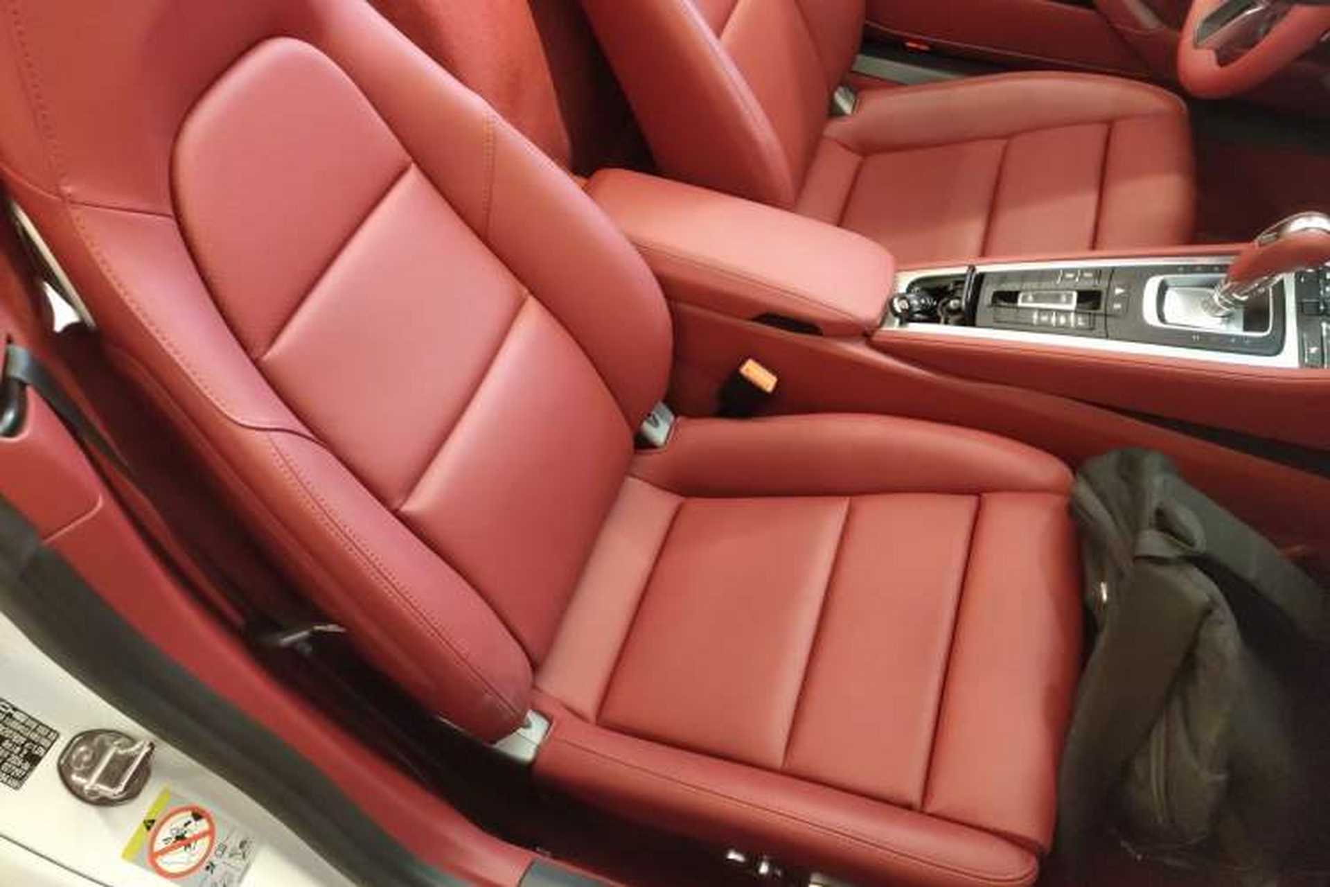 Used Porsche 718 2022 Boxster 2.0T Right Front Seat