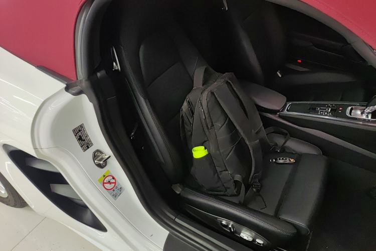 Used Porsche 718 2022 Boxster 2.0T Right Front Seat