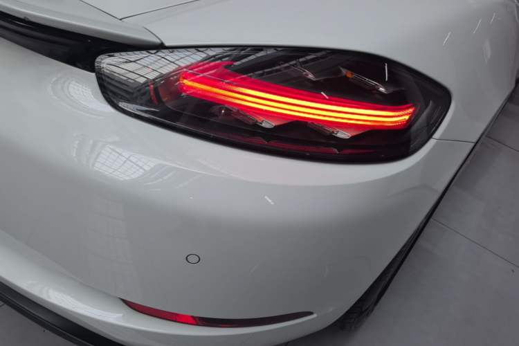 Used Porsche 718 2022 Boxster 2.0T Right Rear Taillight
