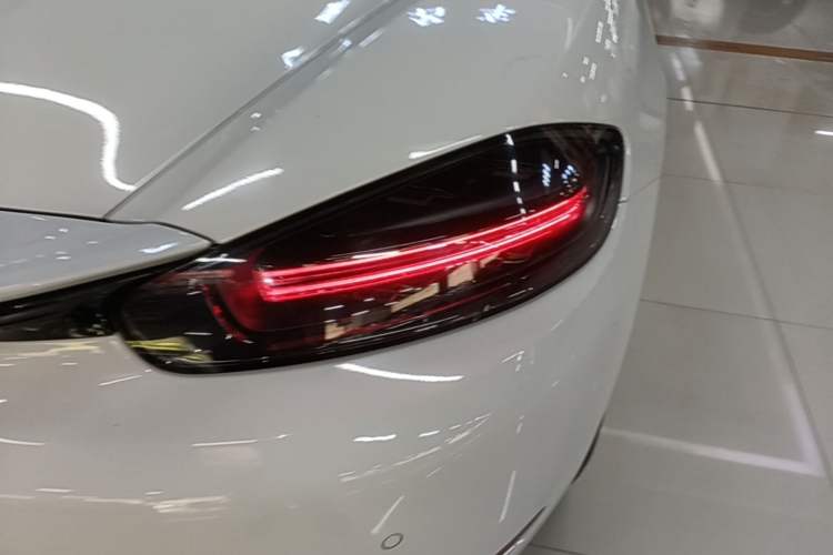 Used Porsche 718 2022 Boxster 2.0T Right Rear Taillight