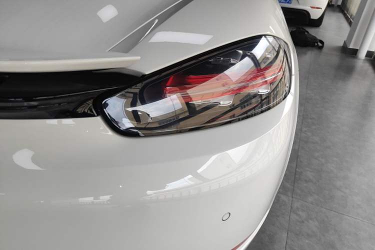 Used Porsche 718 2022 Boxster 2.0T Right Rear Taillight