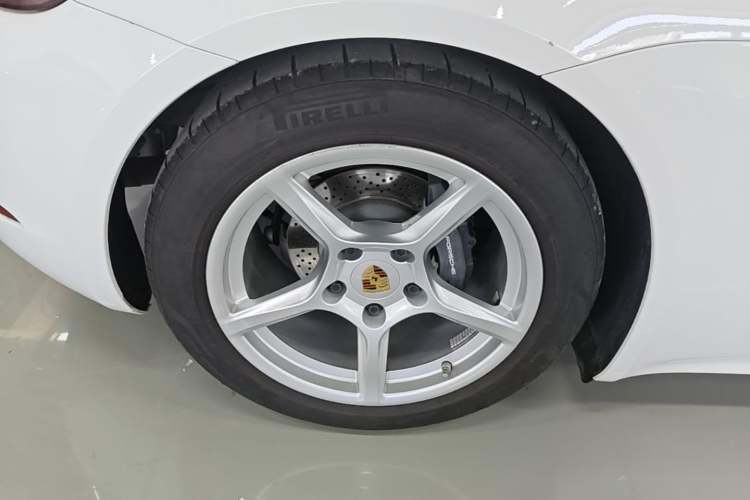 Used Porsche 718 2022 Boxster 2.0T Right Rear Wheel Hub