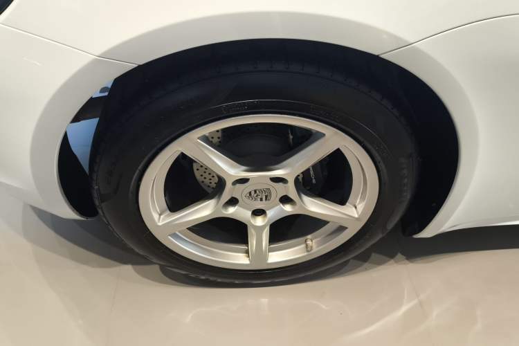Used Porsche 718 2022 Boxster 2.0T Right Rear Wheel Hub