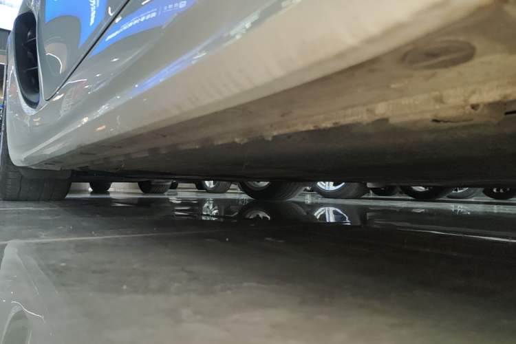 Used Porsche 718 2022 Boxster T 2.0T Right Side Sill