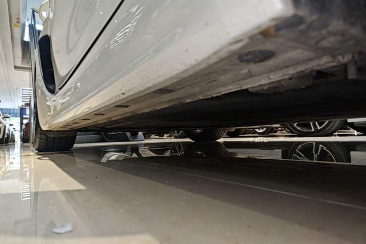 Used Porsche 718 2022 Boxster 2.0T Right Side Sill