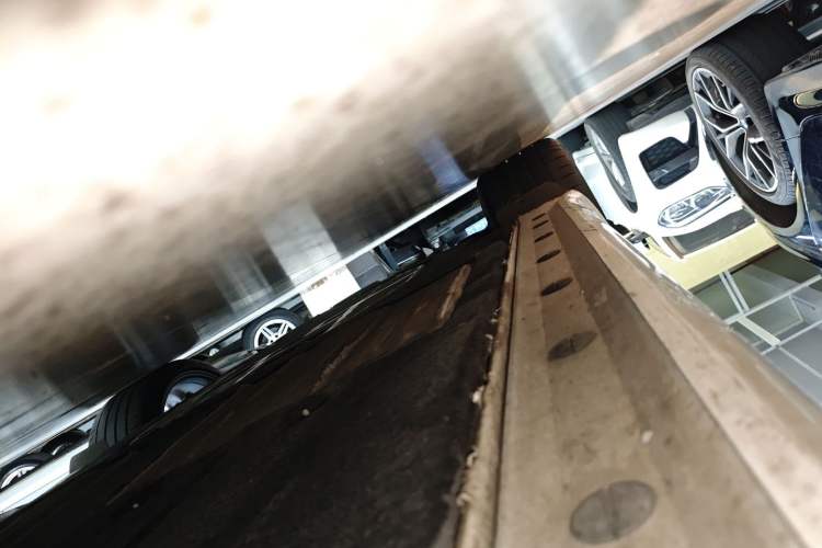 Used Porsche 718 2022 Boxster 2.0T Right Side Sill