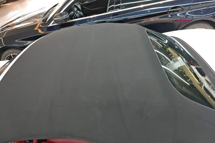 Used Porsche 718 2022 Boxster 2.0T Roof