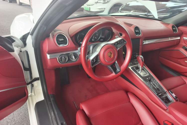 Used Porsche 718 2022 Boxster 2.0T Steering Wheel