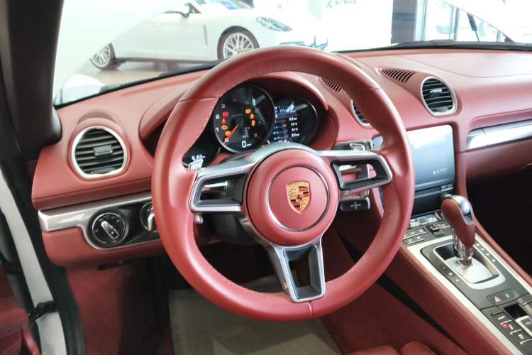 Used Porsche 718 2022 Boxster 2.0T Steering Wheel