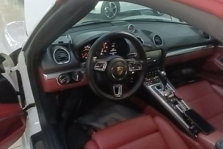 Used Porsche 718 2022 Boxster 2.0T Steering Wheel