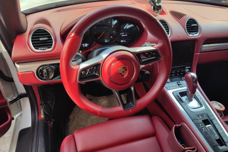 Used Porsche 718 2022 Boxster 2.0T Steering Wheel