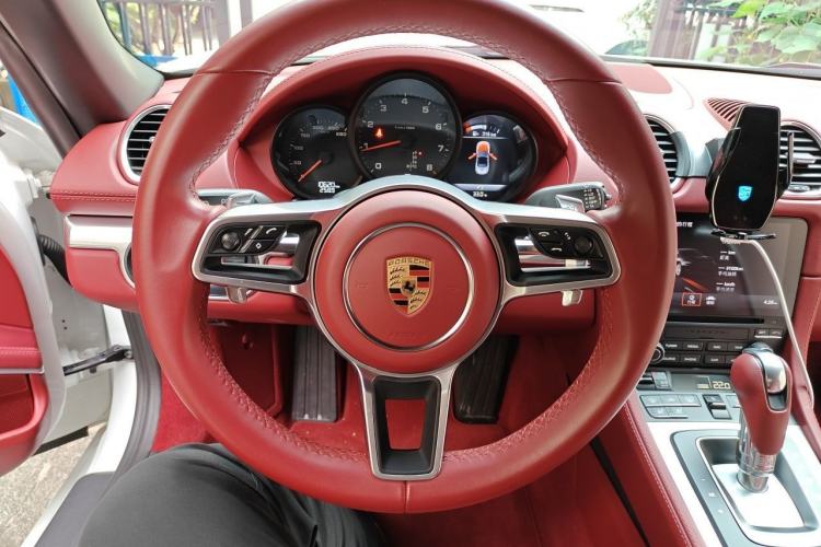 Used Porsche 718 2022 Boxster 2.0T Steering Wheel