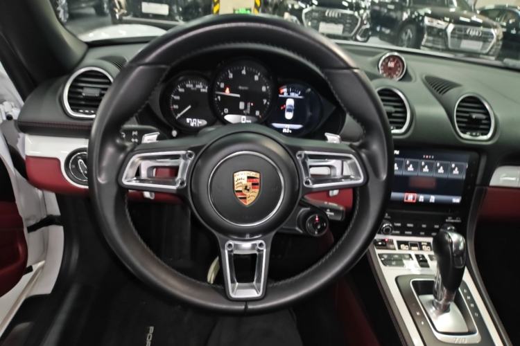 Used Porsche 718 2022 Spyder 2.0T Steering Wheel
