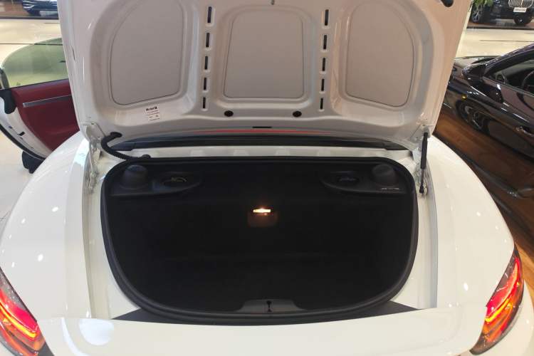Used Porsche 718 2022 Boxster 2.0T Trunk