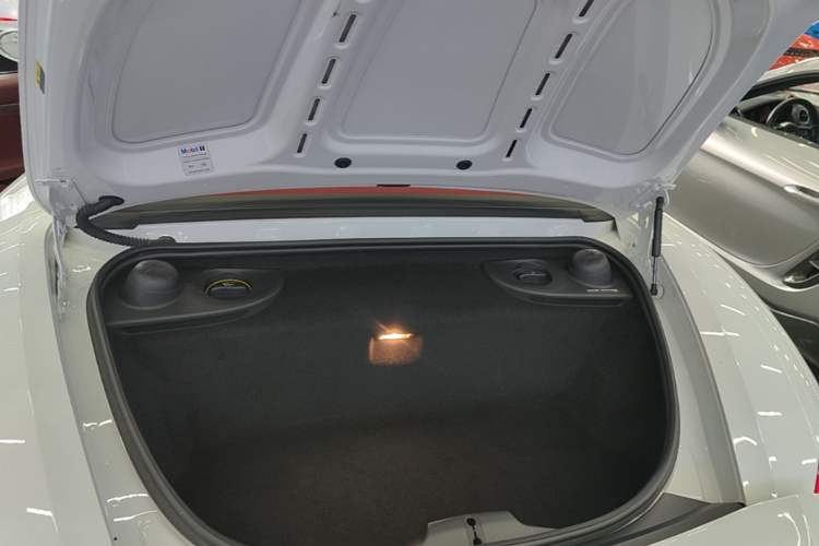 Used Porsche 718 2022 Boxster T 2.0T Trunk